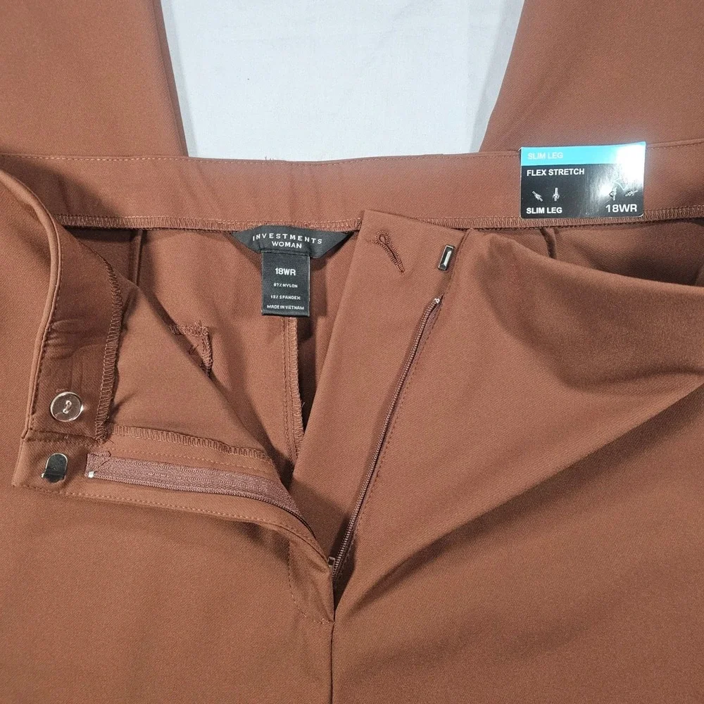 Investments Woman 18W Reg Brown Slim Leg Stretch Dress Pants Slacks NWT 1528